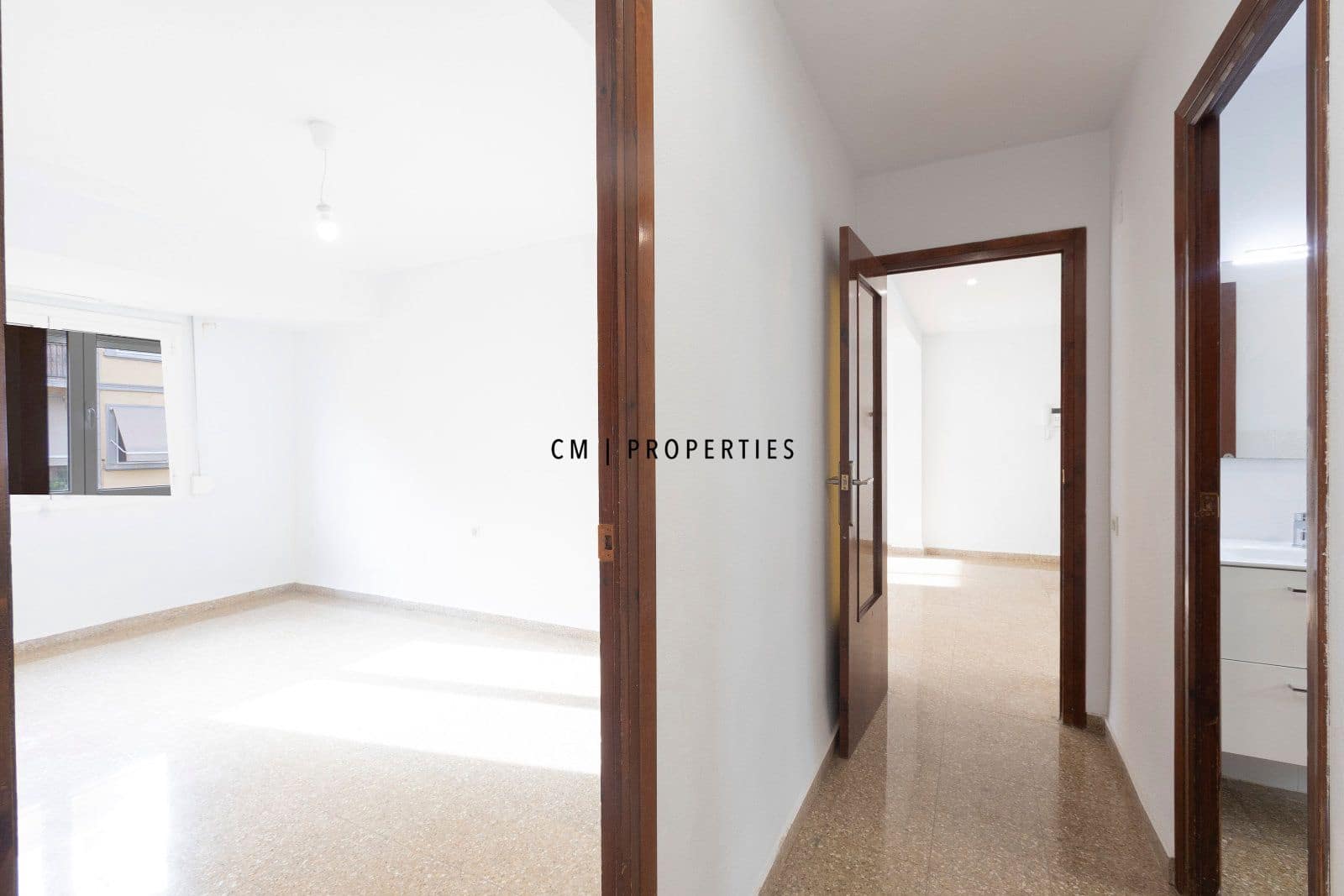 3 soveværelse Lejlighed til leje i Valencia by - € 1.400 (Ref: 9965679)
