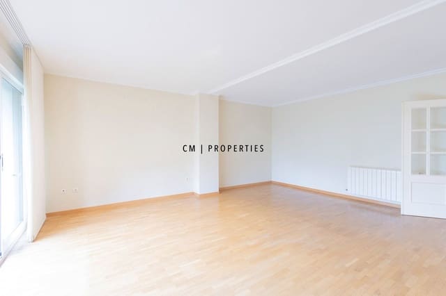 3 sovrum Lägenhet att hyra i El Pla del Real, Valencia stad med garage - 2 300 € (Ref: 9970859)