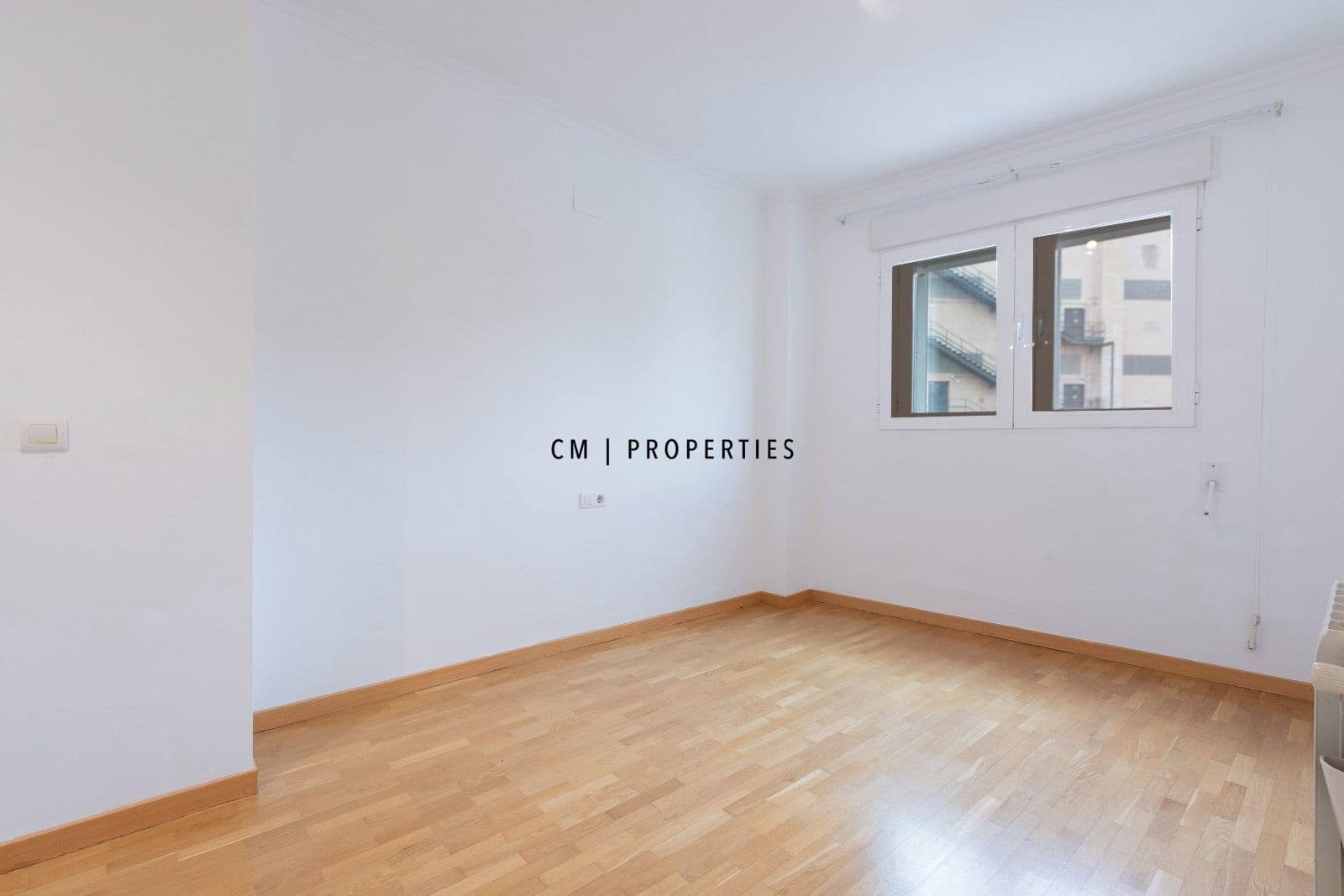 3 bedroom Flat for rent in Valencia city with garage - € 2,300 (Ref: 9970859)