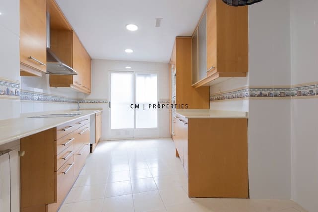 3 sovrum Lägenhet att hyra i El Pla del Real, Valencia stad med garage - 2 300 € (Ref: 9970859)