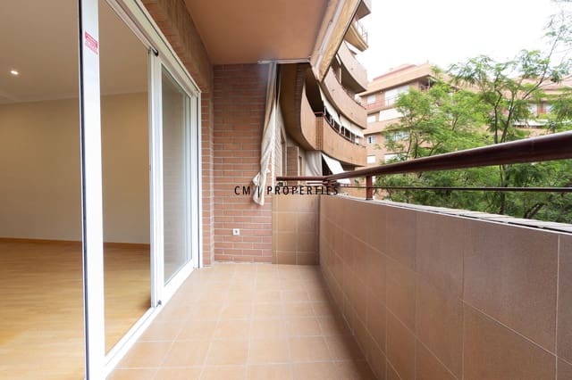 3 sovrum Lägenhet att hyra i El Pla del Real, Valencia stad med garage - 2 300 € (Ref: 9970859)