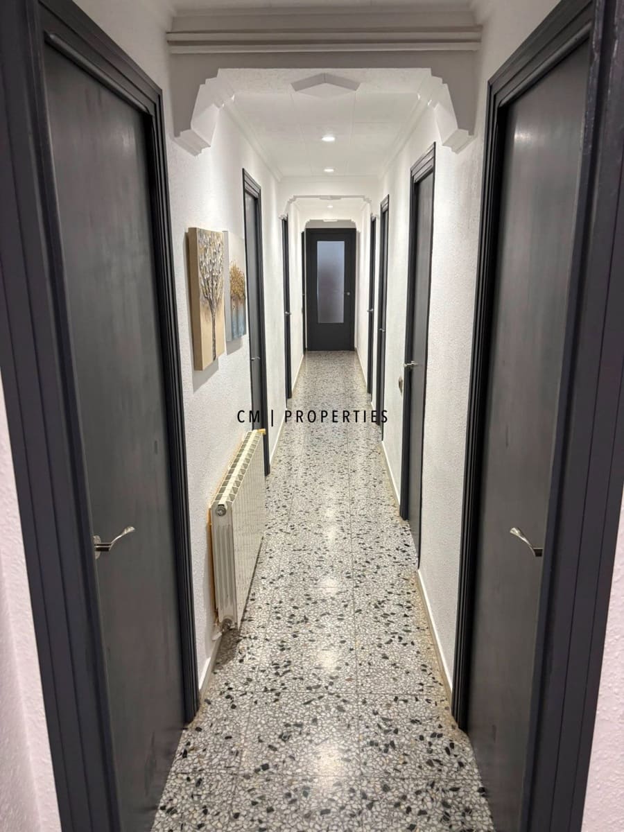 5 bedroom Flat for rent in Sagunto / Sagunt - € 1,500 (Ref: 9977887)