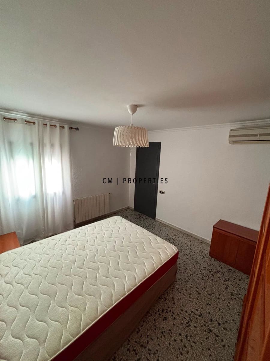 5 bedroom Flat for rent in Sagunto / Sagunt - € 1,500 (Ref: 9977887)