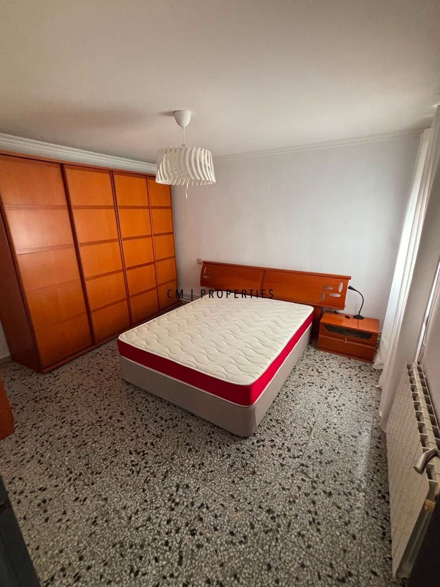 5 bedroom Flat for rent in Sagunto / Sagunt - € 1,500 (Ref: 9977887)