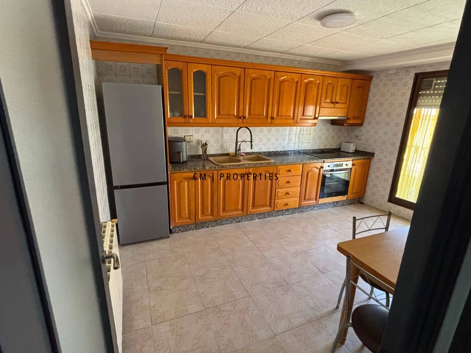 5 bedroom Flat for rent in Sagunto / Sagunt - € 1,500 (Ref: 9977887)