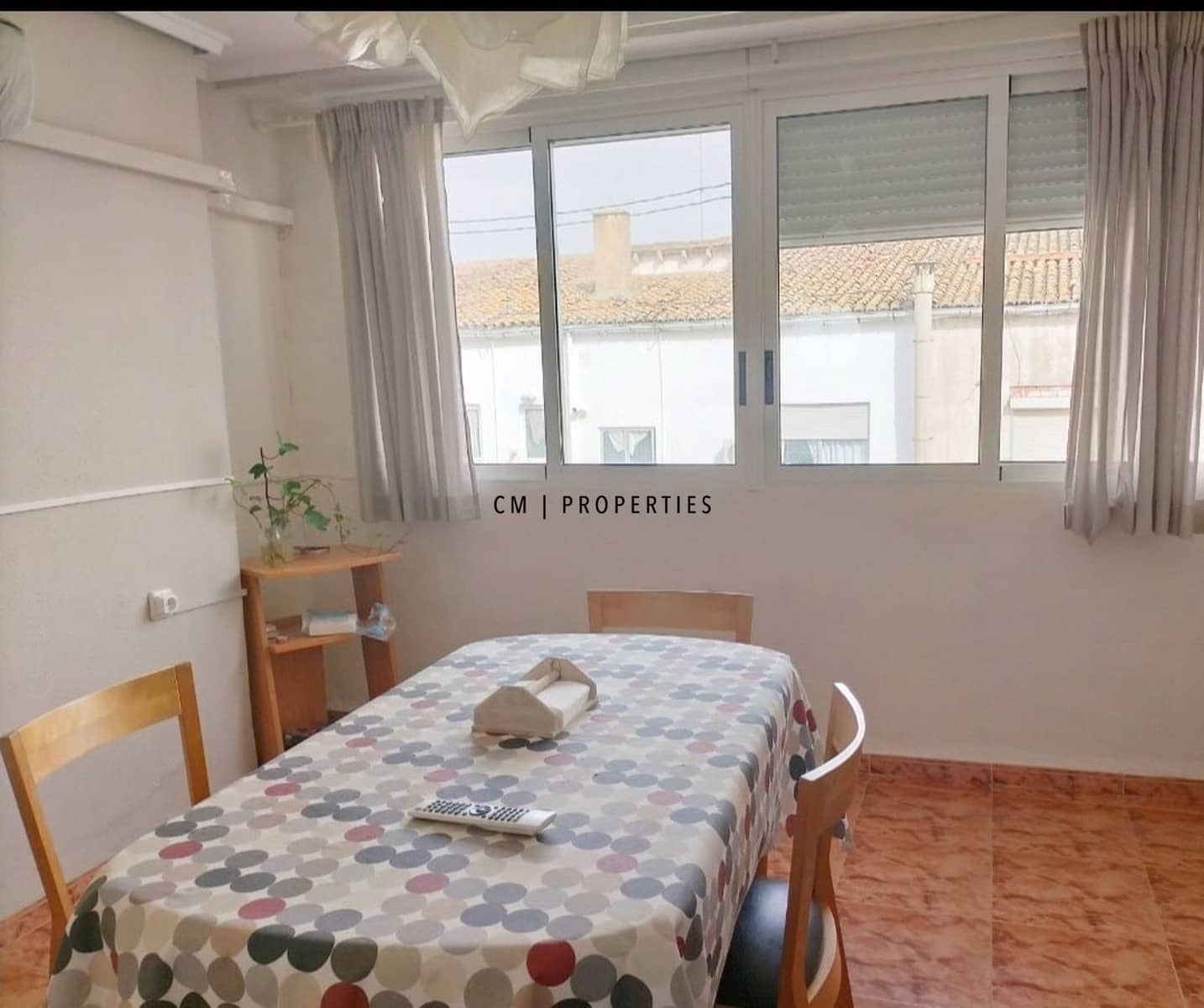 2 soveværelse Lejlighed til leje i Valencia by - € 600 (Ref: 9981554)