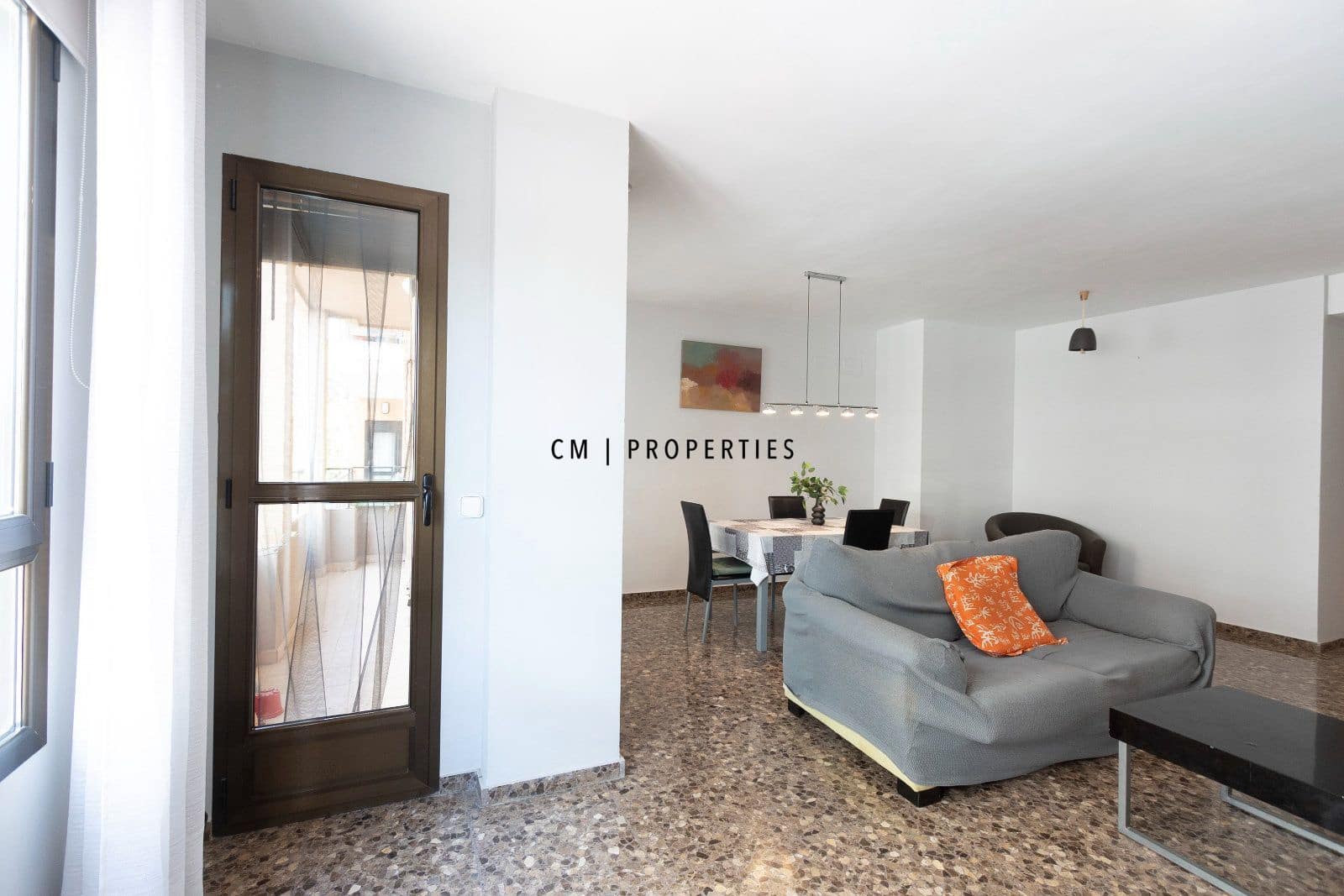 3 bedroom Flat for sale in Burjassot with garage - € 300,000 (Ref: 9985674)