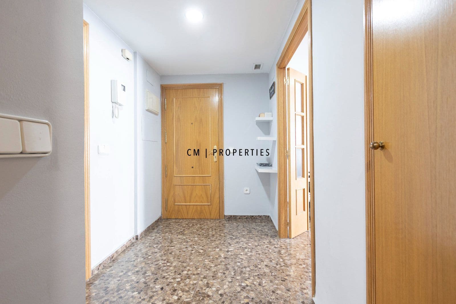 3 bedroom Flat for sale in Burjassot with garage - € 300,000 (Ref: 9985674)
