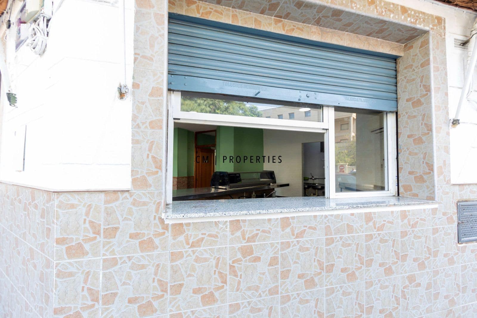 Erhverv til leje i Valencia by - € 975 (Ref: 9985819)