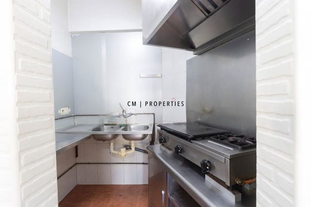 Erhverv til leje i Valencia by - € 975 (Ref: 9985819)