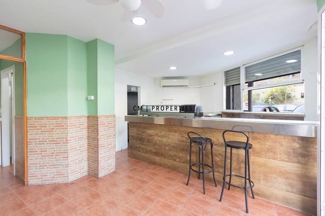 Erhverv til leje i Valencia by - € 975 (Ref: 9985819)