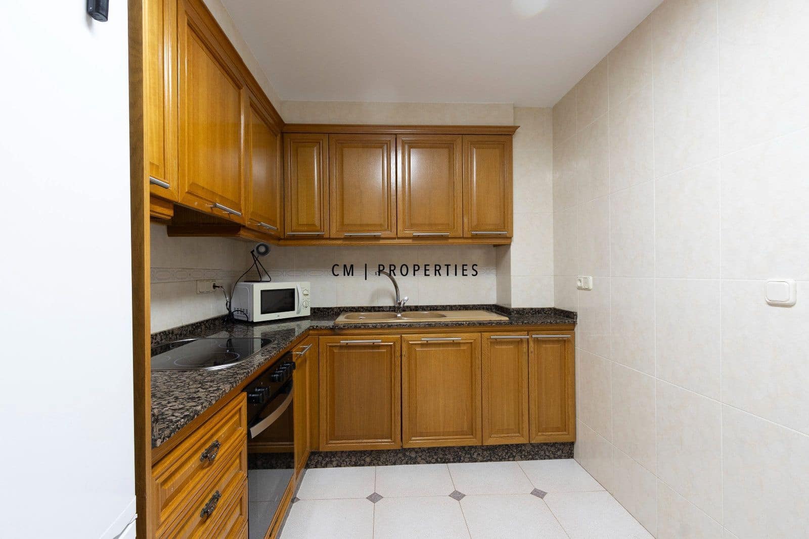 3 quarto Apartamento para arrendar em Valencia cidade - 1 500 € (Ref: 9985890)