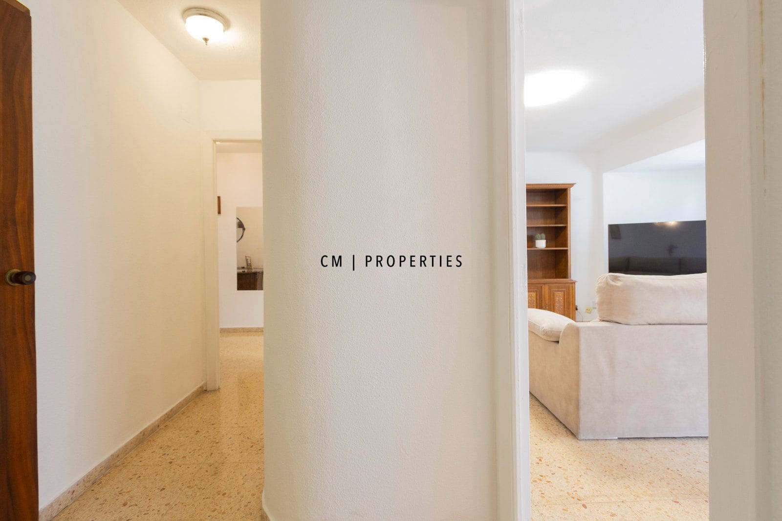 3 quarto Apartamento para arrendar em Valencia cidade - 1 500 € (Ref: 9985890)