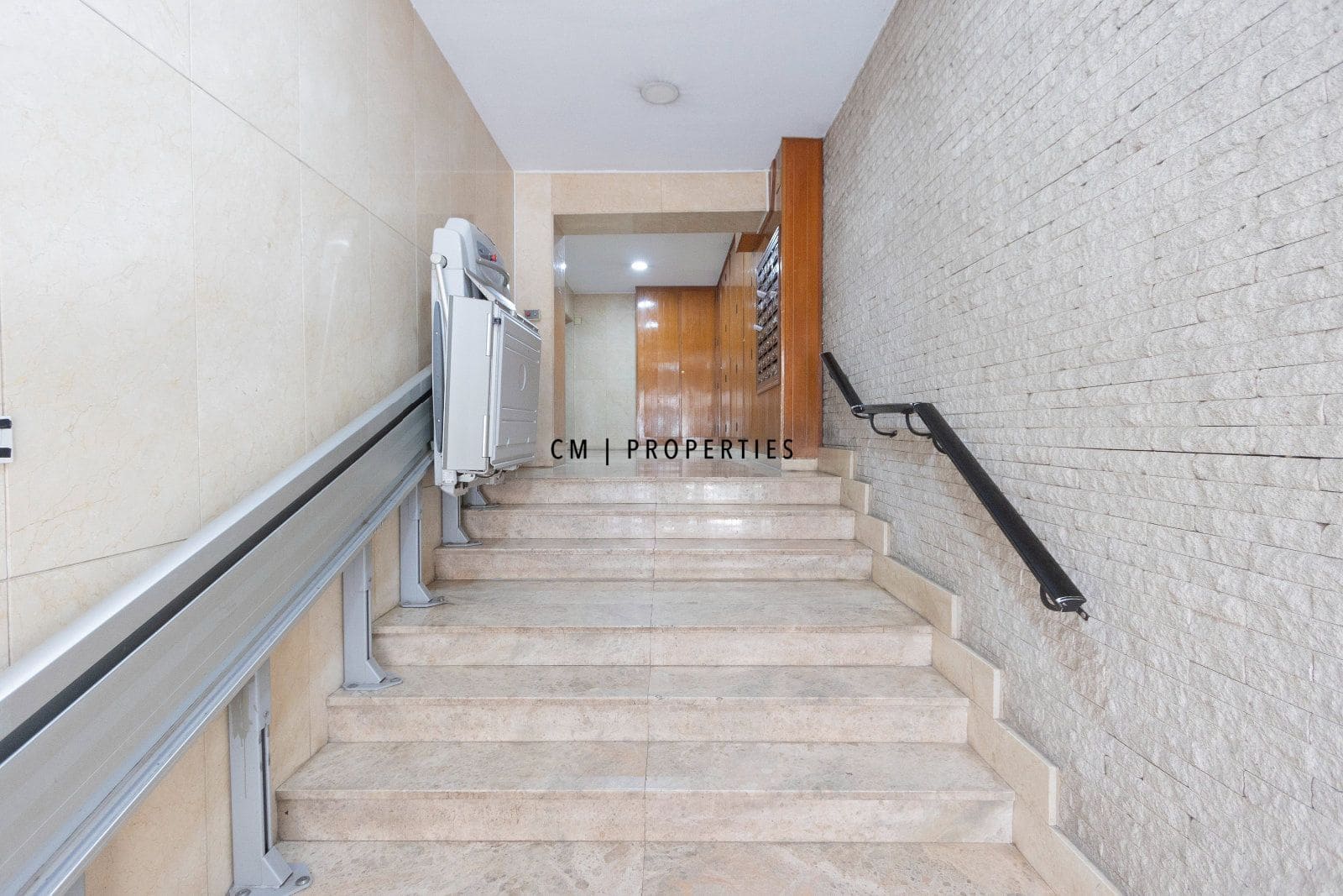 3 quarto Apartamento para arrendar em Valencia cidade - 1 500 € (Ref: 9985890)