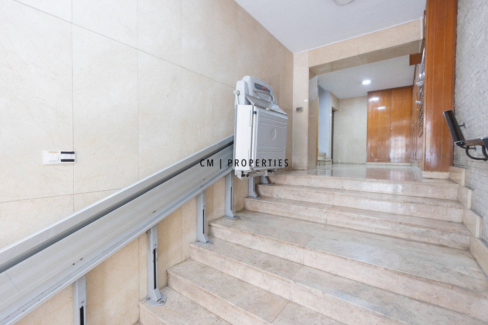 3 quarto Apartamento para arrendar em Valencia cidade - 1 500 € (Ref: 9985890)