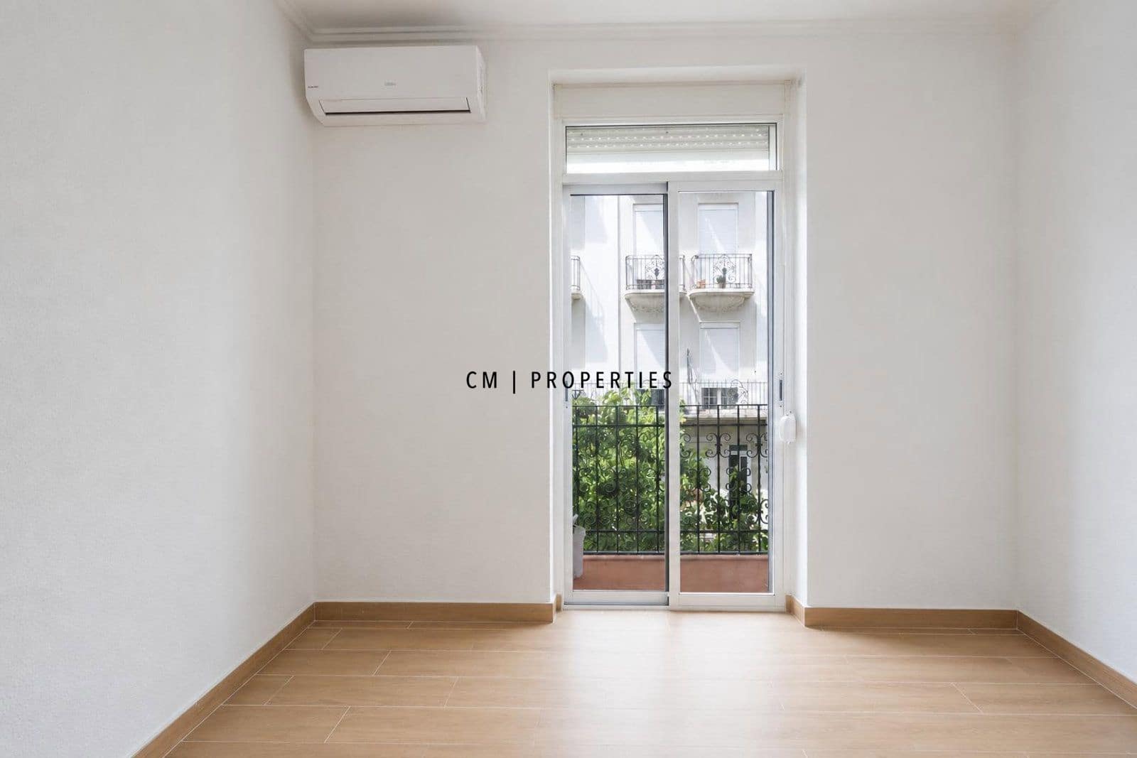 4 bedroom Flat for rent in Valencia city - € 1,750 (Ref: 9996206)