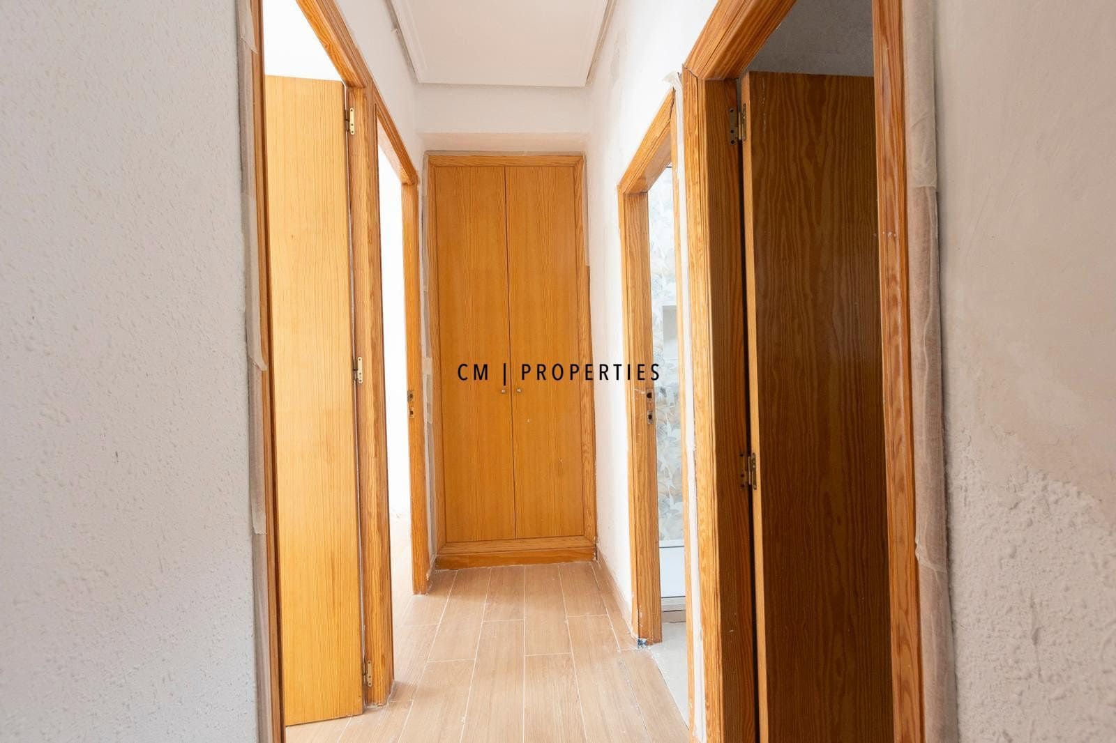 4 bedroom Flat for rent in Valencia city - € 1,750 (Ref: 9996206)
