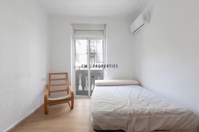 4 bedroom Flat for rent in L'Eixample, Valencia city - € 1,750 (Ref: 9996206)