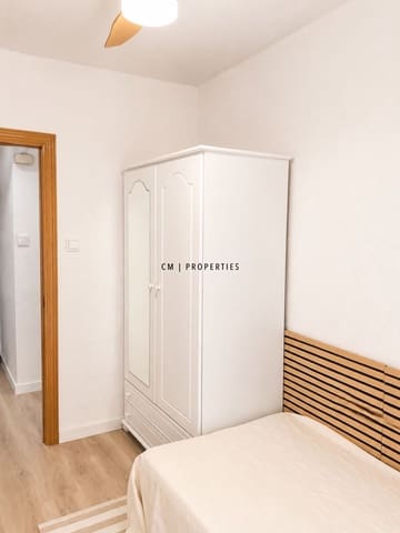 3 slaapkamer Flat te huur in Moncada - € 1.200 (Ref: 9996364)