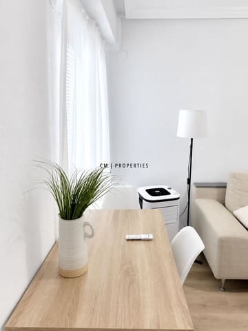 3 slaapkamer Flat te huur in Moncada - € 1.200 (Ref: 9996364)