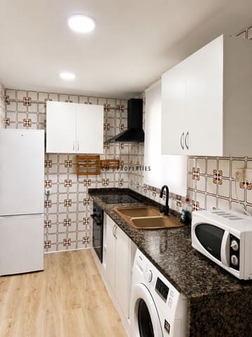 3 slaapkamer Flat te huur in Moncada - € 1.200 (Ref: 9996364)