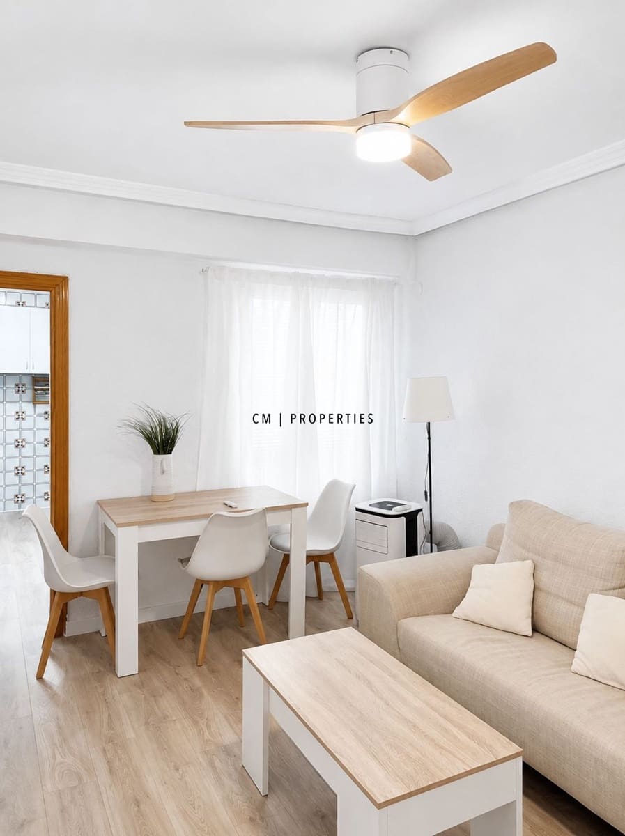 3 slaapkamer Flat te huur in Moncada - € 1.200 (Ref: 9996364)