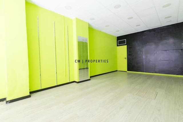 Kommersiell til leie i Algiros, Valencia by - € 975 (Ref: 9996416)