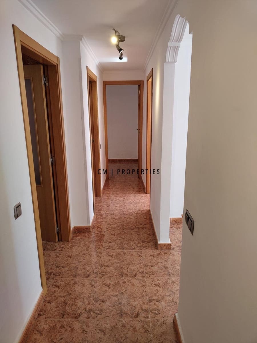 2 slaapkamer Penthouse te huur in Valencia stad - € 1.200 (Ref: 9999284)