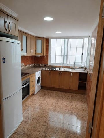 2 slaapkamer Penthouse te huur in Camins al Grau, Valencia stad - € 1.200 (Ref: 9999284)