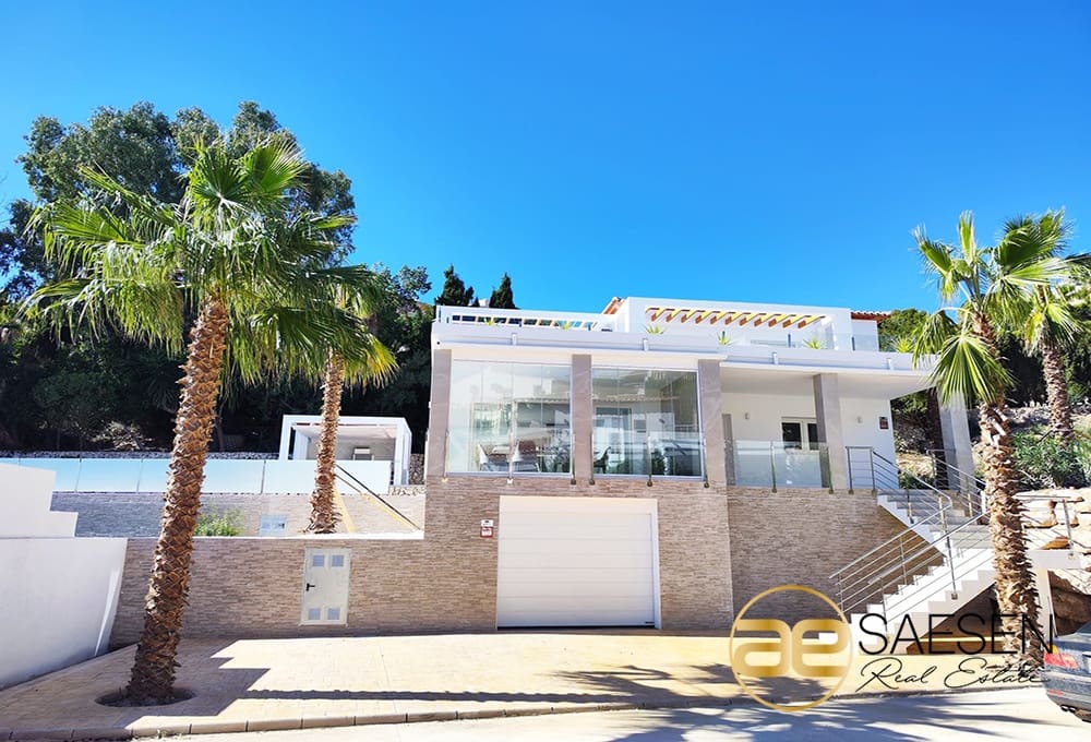 3 soveværelse Villa til salg i Moraira med garage - € 1.290.000 (Ref: 8325145)