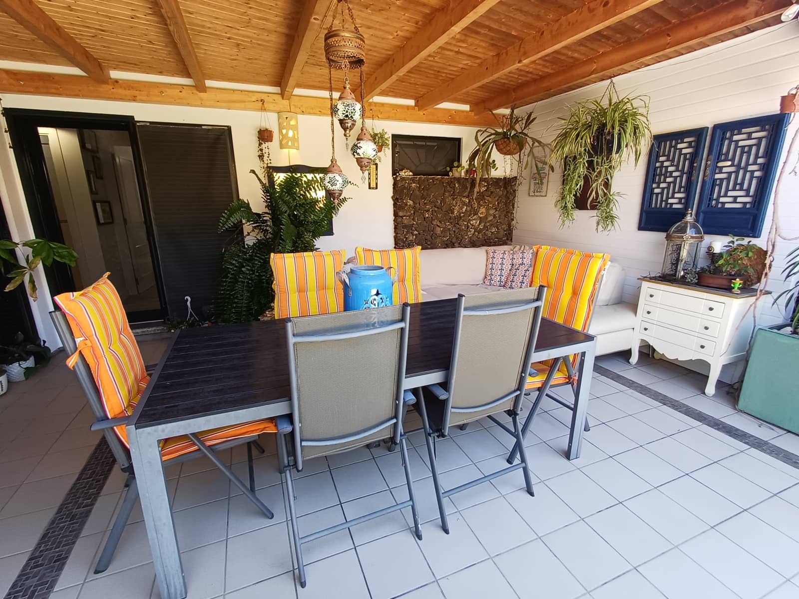 2 bedroom Villa for sale in Corralejo with garage - € 315,000 (Ref: 9837709)
