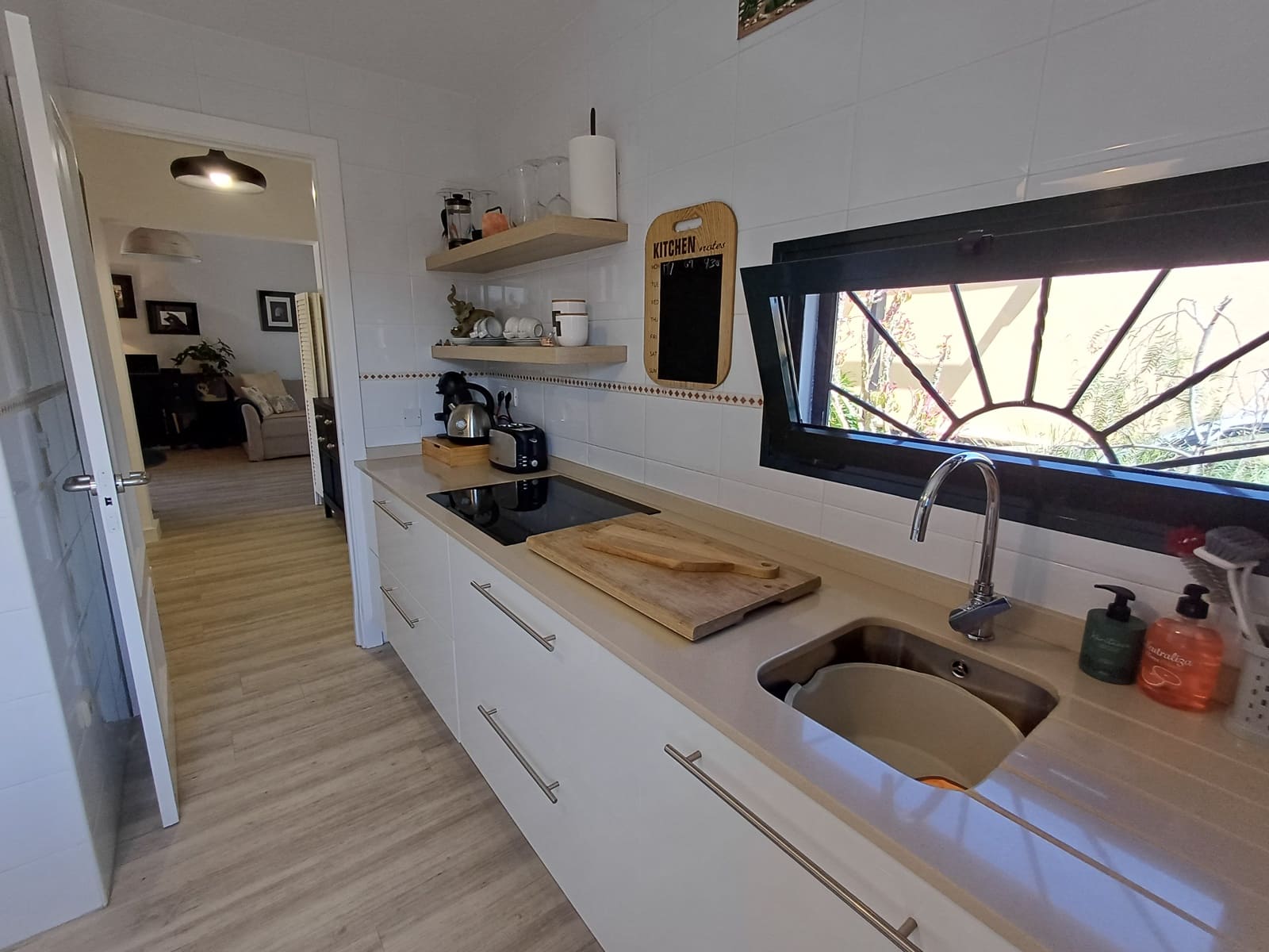 2 bedroom Villa for sale in Corralejo with garage - € 315,000 (Ref: 9837709)
