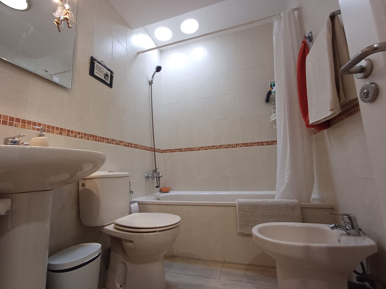2 bedroom Villa for sale in Corralejo with garage - € 315,000 (Ref: 9837709)