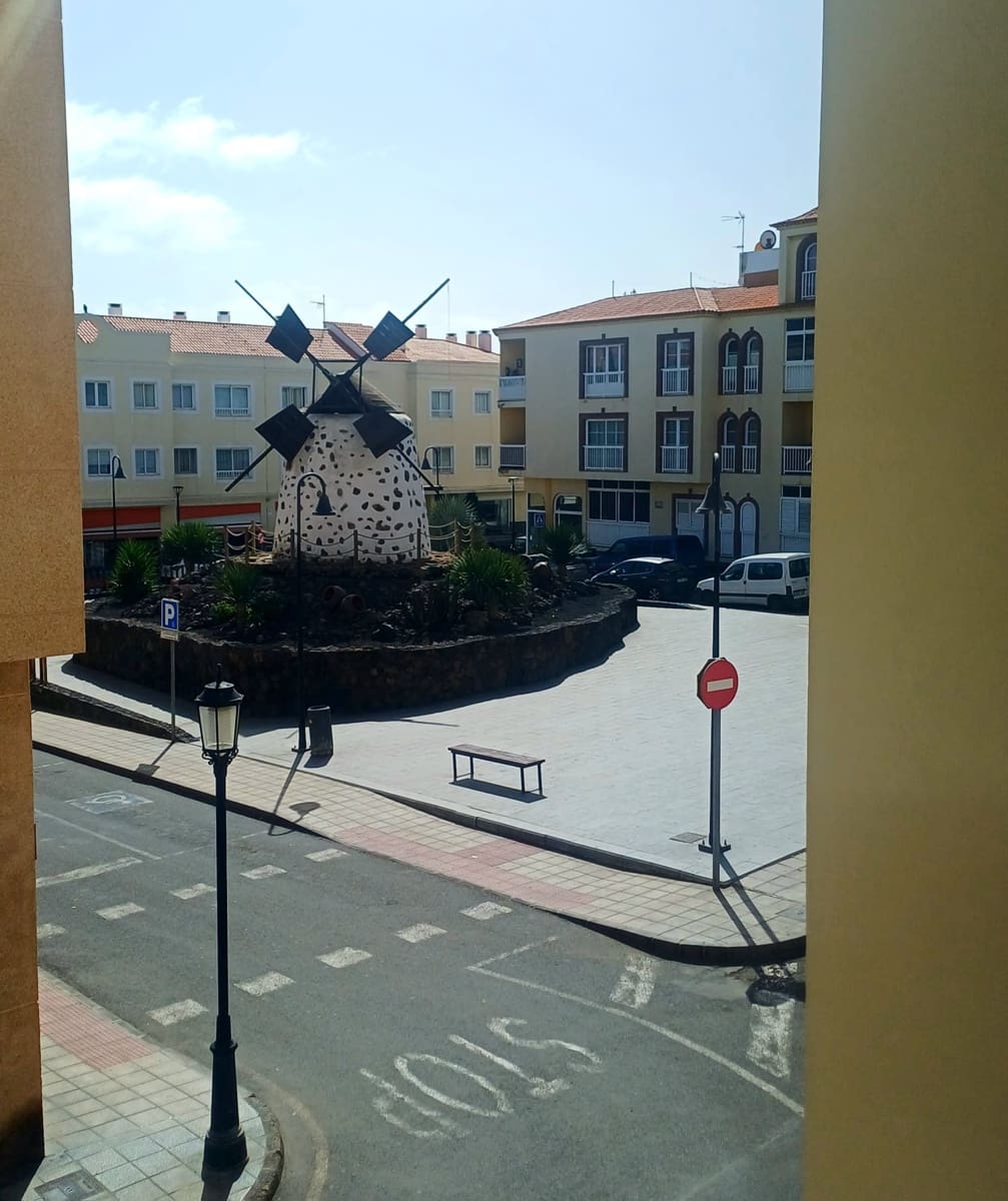 3 bedroom Apartment for sale in Corralejo - € 249,000 (Ref: 9838188)