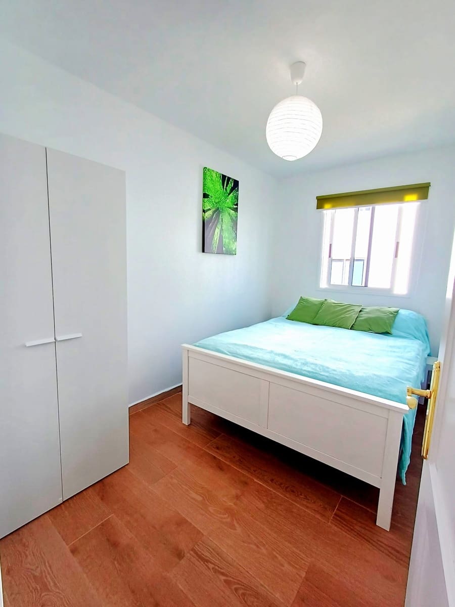 3 bedroom Apartment for sale in Corralejo - € 249,000 (Ref: 9838188)