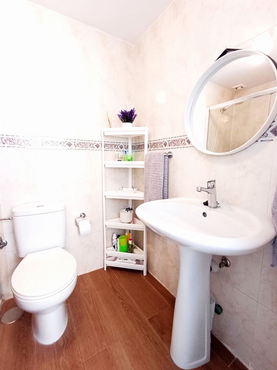 3 bedroom Apartment for sale in Corralejo - € 249,000 (Ref: 9838188)