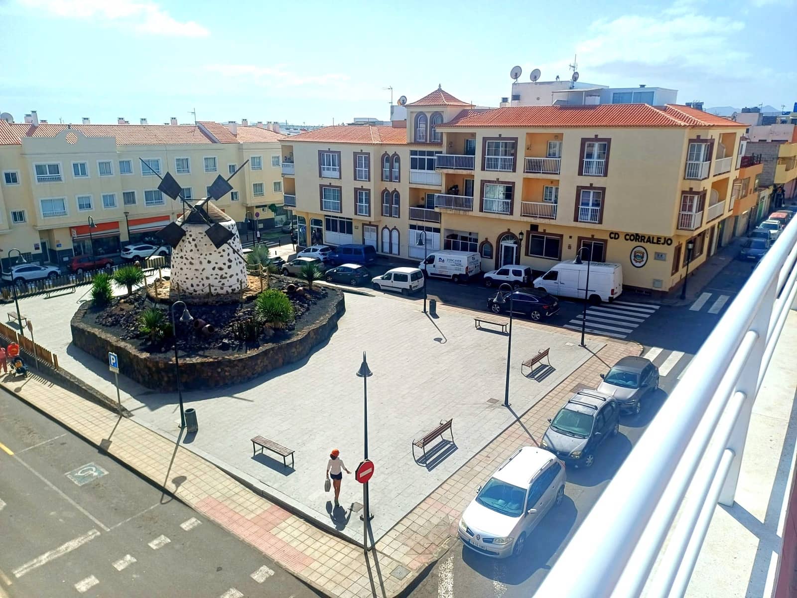 3 bedroom Apartment for sale in Corralejo - € 249,000 (Ref: 9838188)