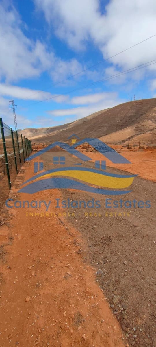 Bouwgrond te koop in Puerto del Rosario - € 165.000 (Ref: 9215271)