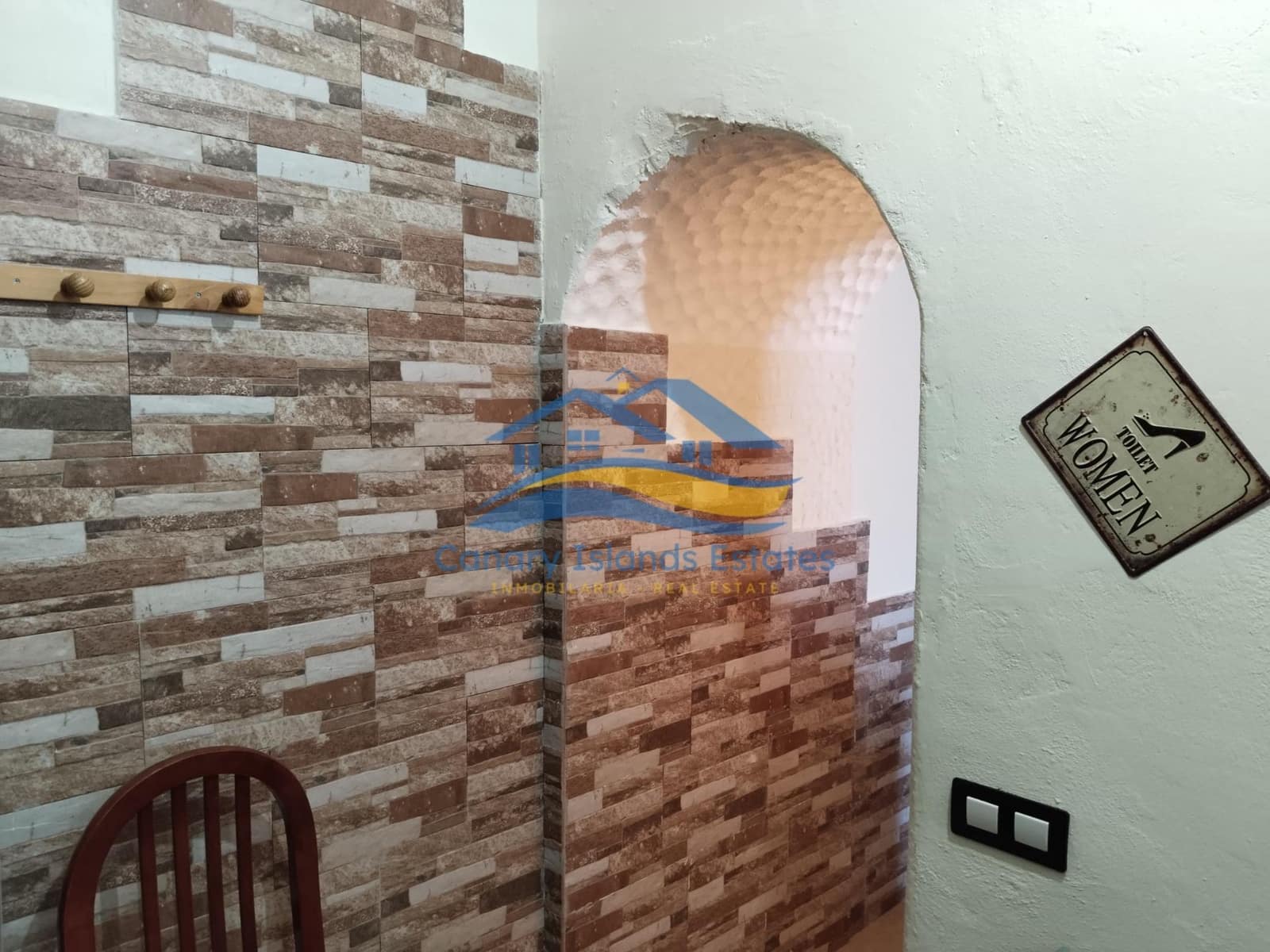 7 soveværelse Hotel til salg i Puerto del Rosario - € 595.000 (Ref: 9215272)