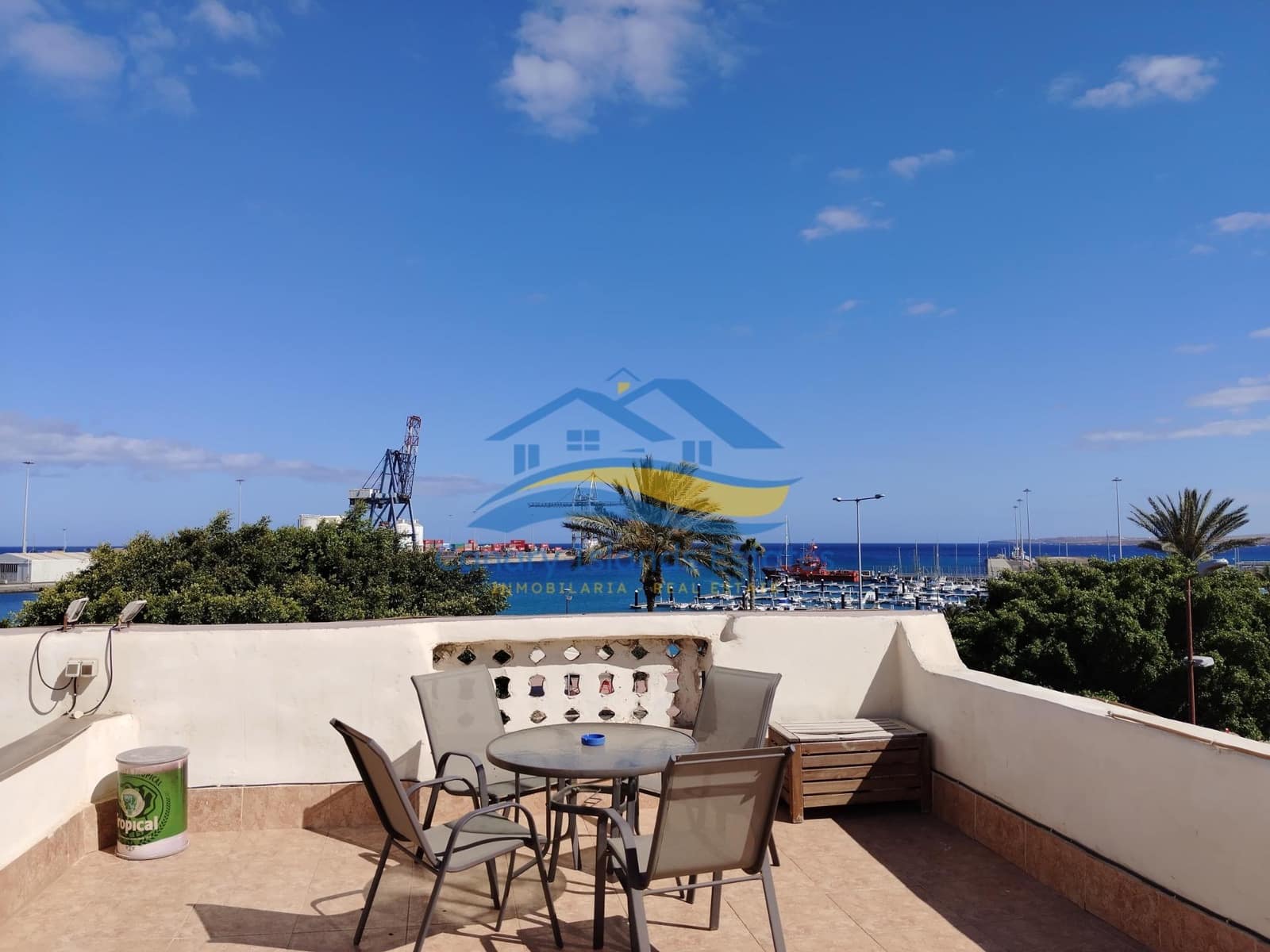 7 soveværelse Hotel til salg i Puerto del Rosario - € 595.000 (Ref: 9215272)
