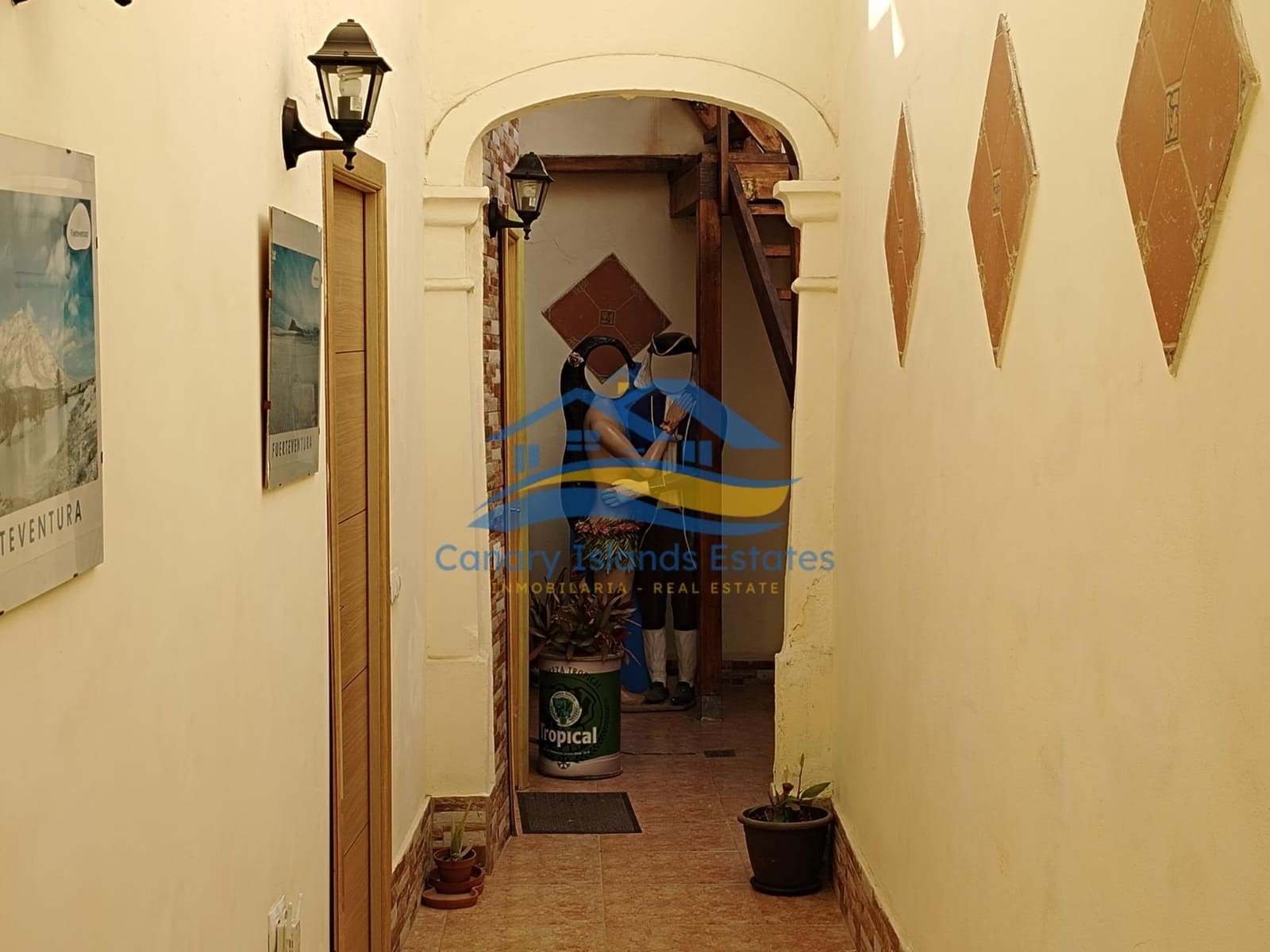 7 soveværelse Hotel til salg i Puerto del Rosario - € 595.000 (Ref: 9215272)