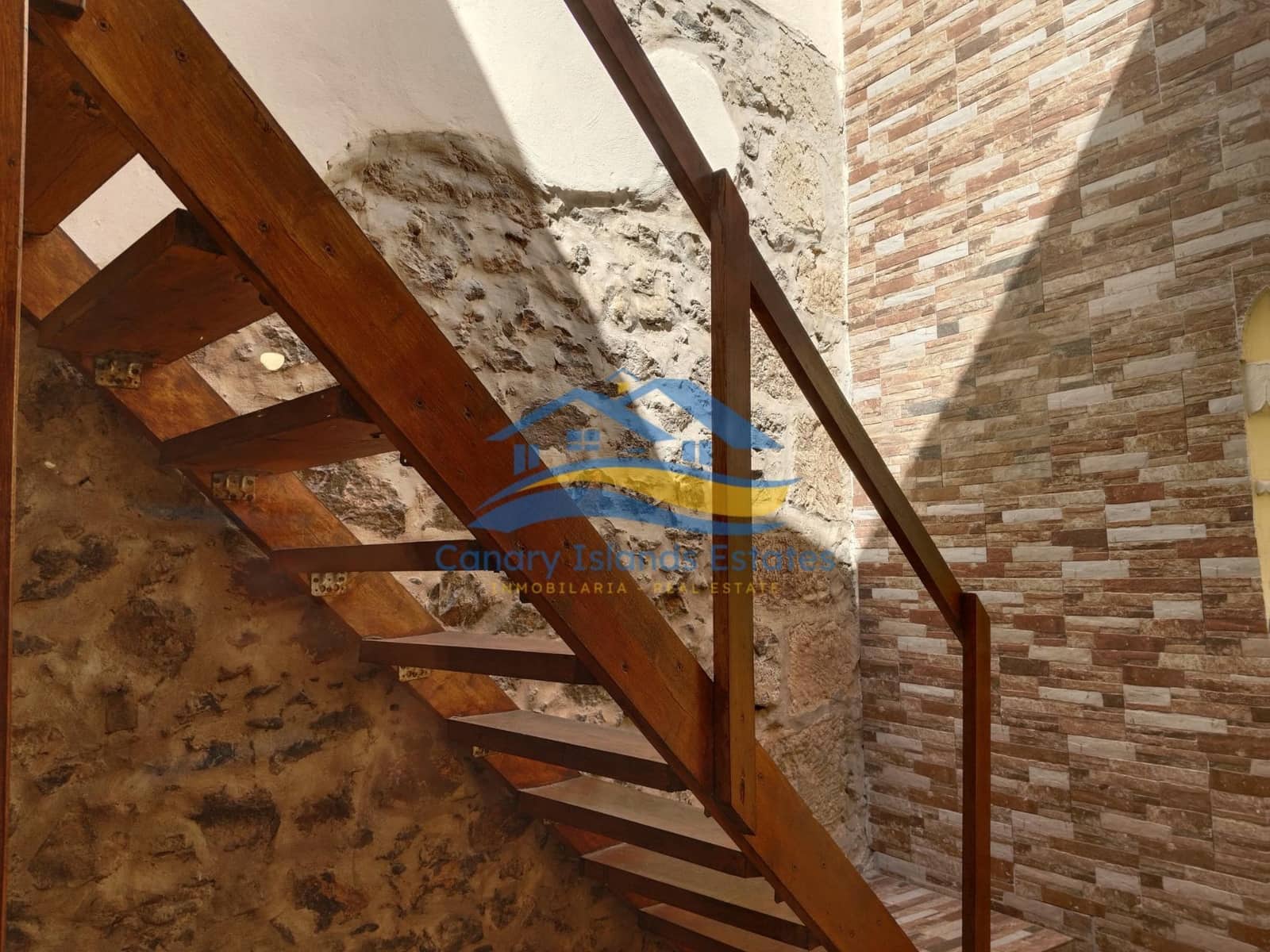 7 soveværelse Hotel til salg i Puerto del Rosario - € 595.000 (Ref: 9215272)