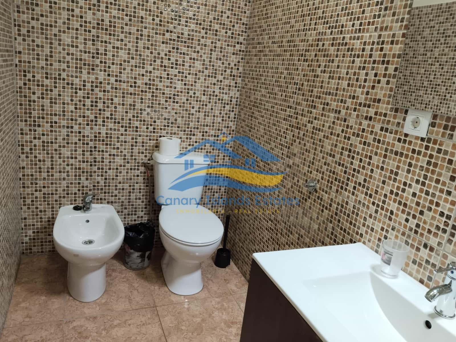 7 soveværelse Hotel til salg i Puerto del Rosario - € 595.000 (Ref: 9215272)