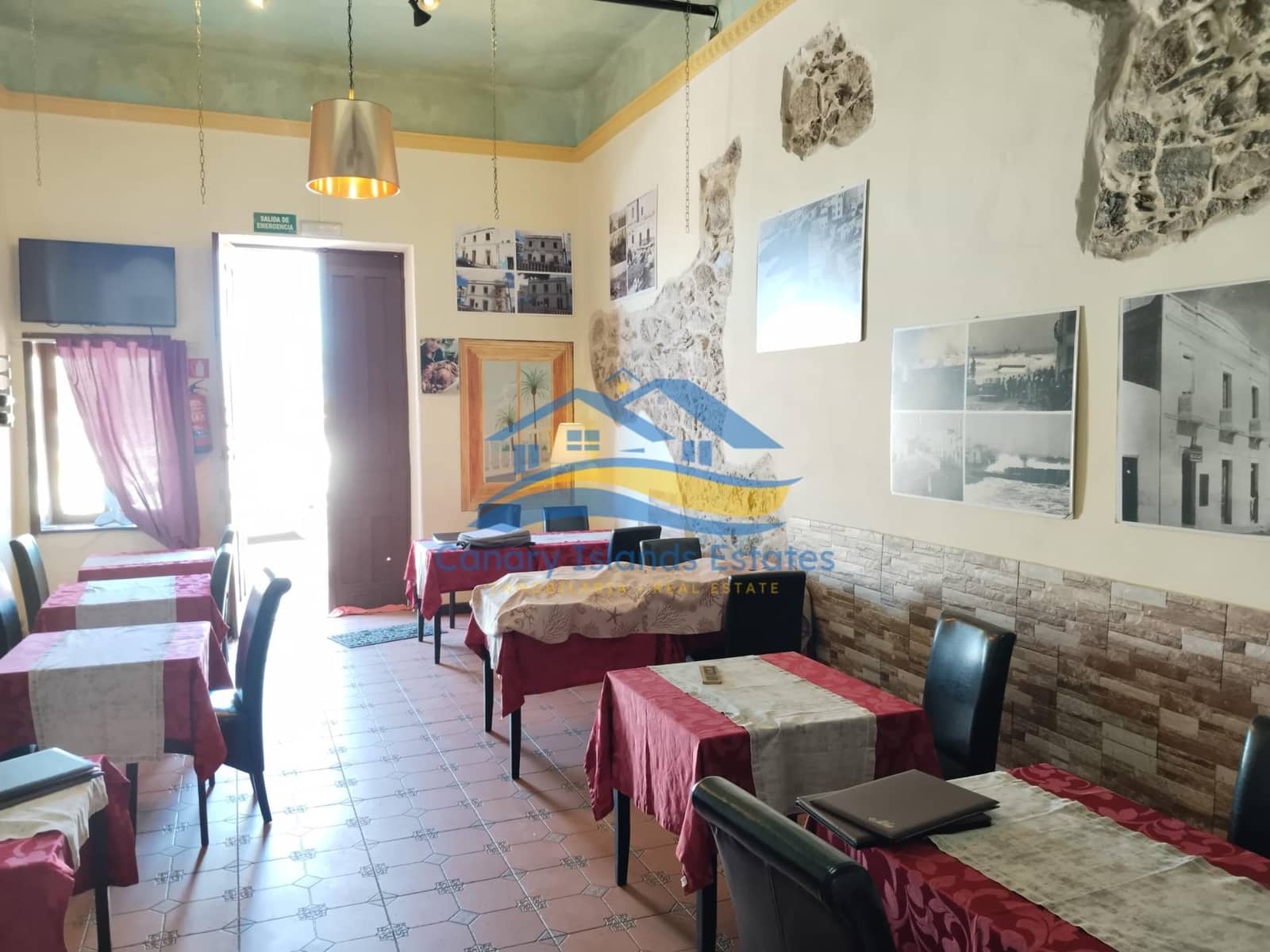 7 soveværelse Hotel til salg i Puerto del Rosario - € 595.000 (Ref: 9215272)