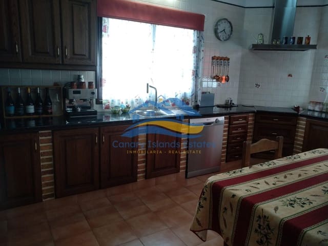 4 chambre Villa/Maison à vendre à Villaverde, La Oliva - 575 000 € (Ref: 9215273)