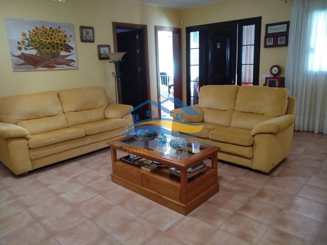 4 chambre Villa/Maison à vendre à Villaverde, La Oliva - 575 000 € (Ref: 9215273)