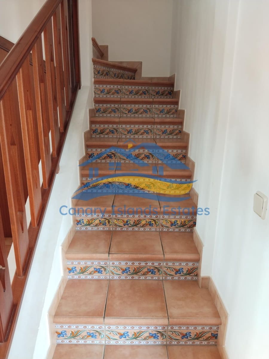 2 sypialnia Willa na sprzedaż w Corralejo - 395 000 € (Ref: 9215275)