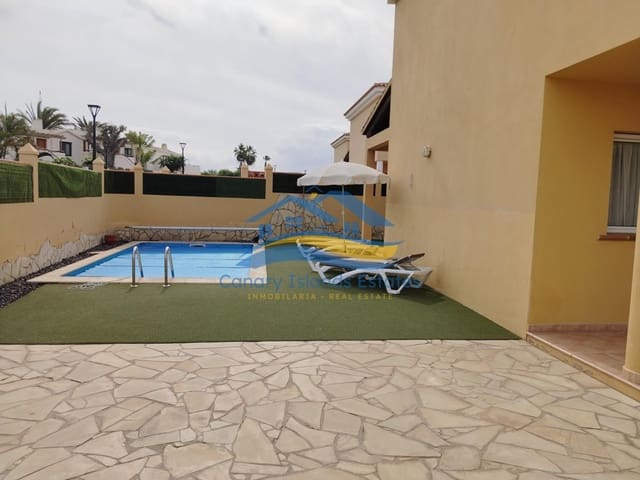 2 slaapkamer Villa te koop in Corralejo, La Oliva - € 395.000 (Ref: 9215275)