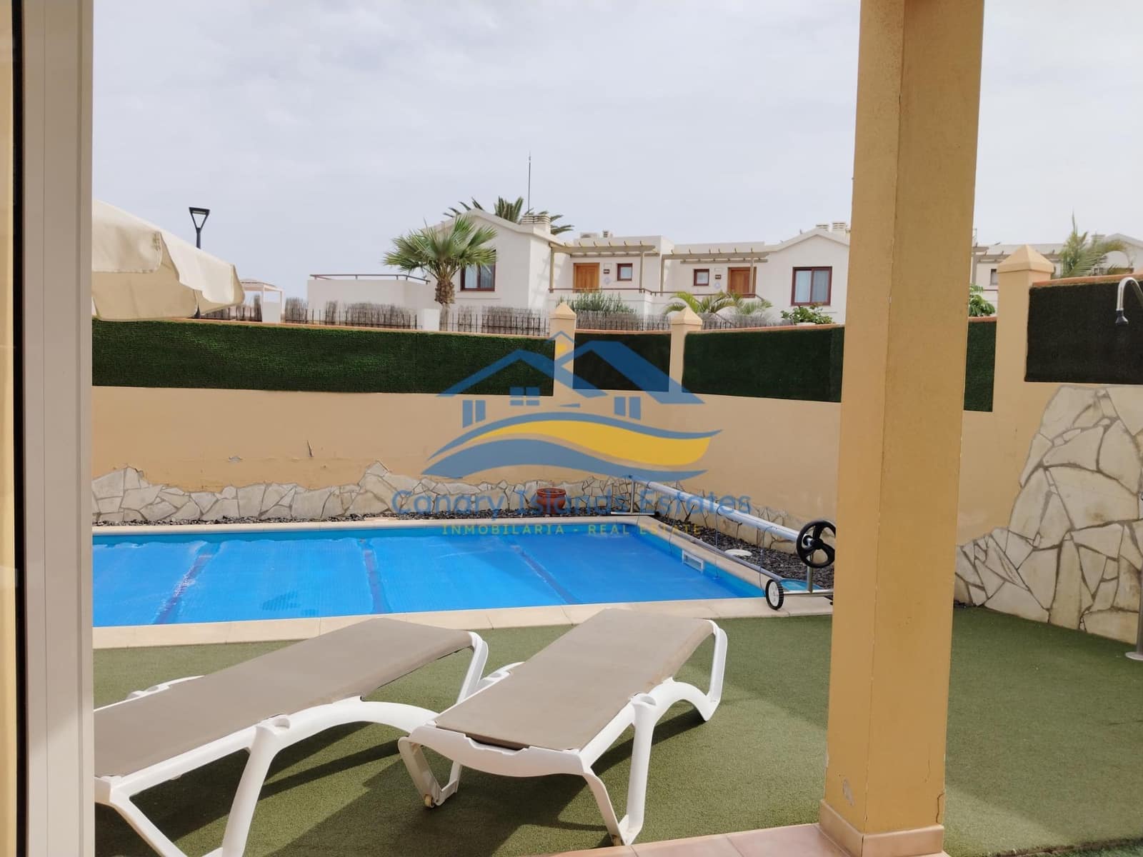 2 sypialnia Willa na sprzedaż w Corralejo - 395 000 € (Ref: 9215275)