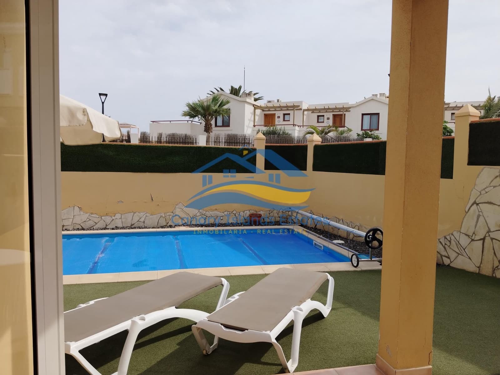 2 sypialnia Willa na sprzedaż w Corralejo - 395 000 € (Ref: 9215275)